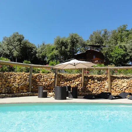Domaine De Borie D'hotes Couette-café